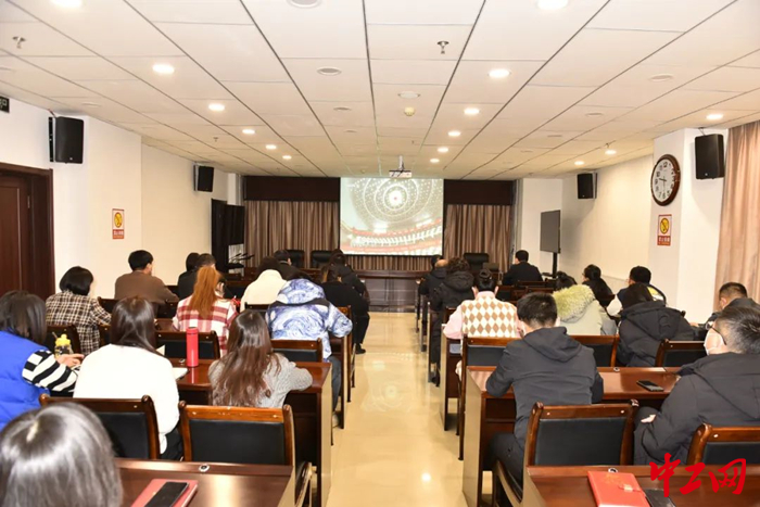 1月29日至1月31日，巴彦淖尔市总工会召开集体学习会，图为会议现场。 白宇 摄